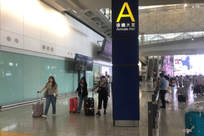 【日本語ガイド/プライベートガイド】日本語アテンダント付き空港送迎
7人乗りワゴン車九龍側ホテル(乗客は6名様まで)の画像1枚目